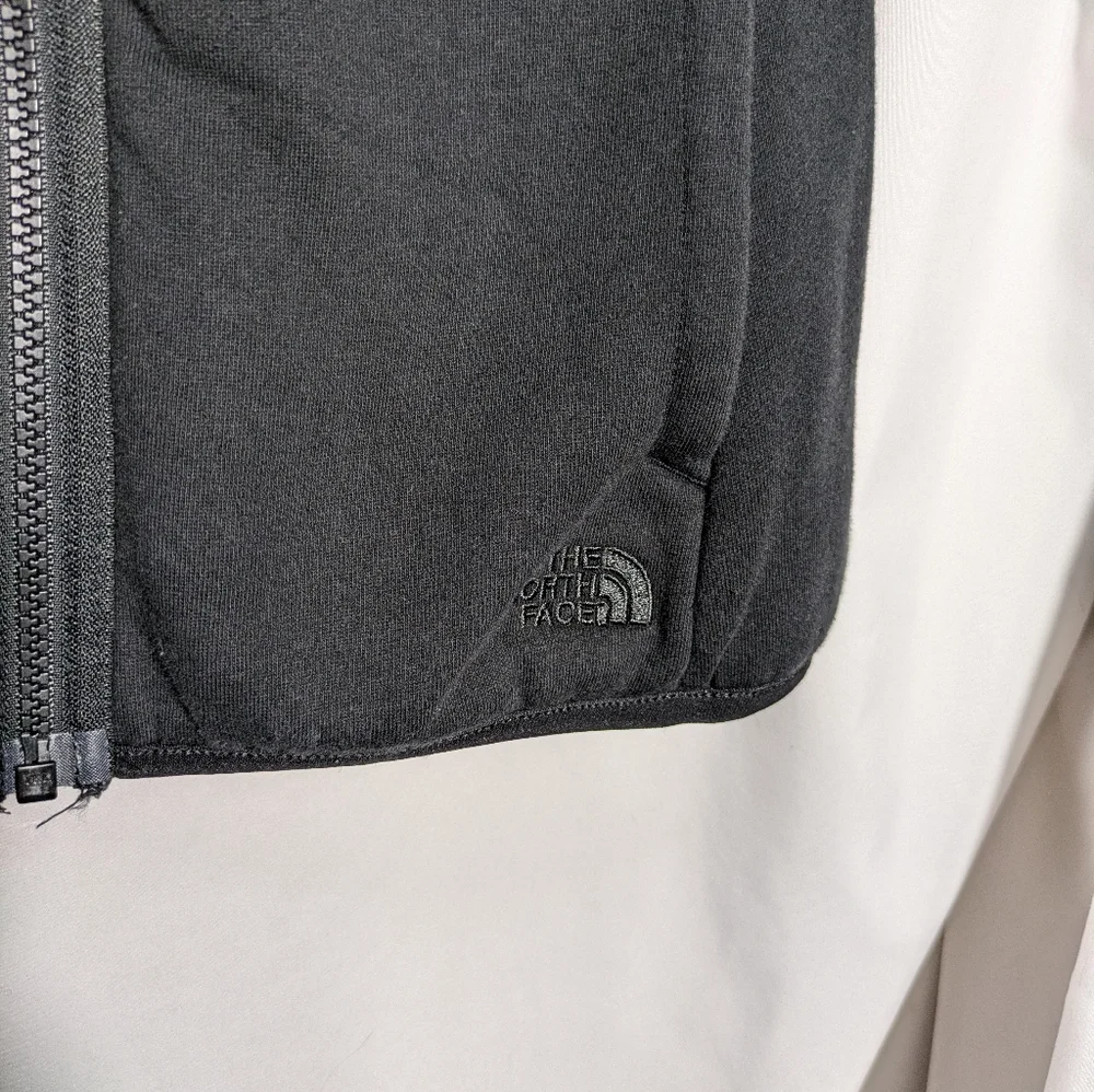 Women's Black North Face Reversible Hooded Vest, Warm,‎ Cozy, Fall/Winter Sz S